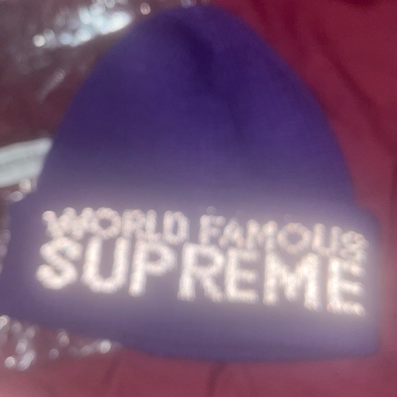 Supreme World Famous Beanie - Picture 3 of 13